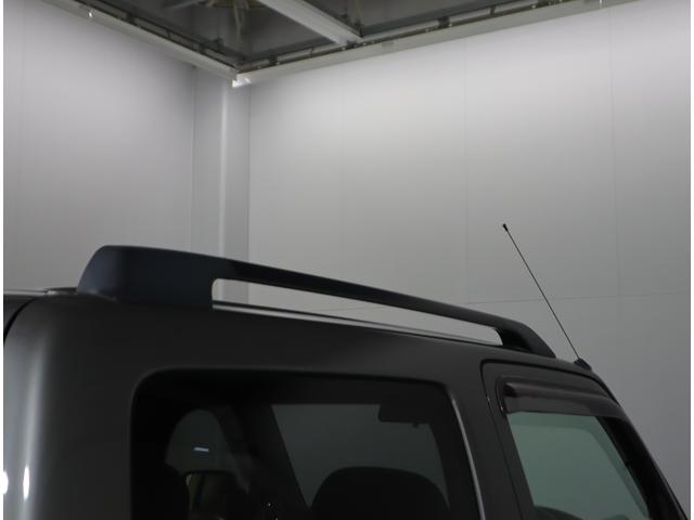 ジムニー ワイルドウインド６型　目玉車　ＣＤプレーヤー・ＥＴＣ・マット　２ＤＩＮ　ＣＤプレーヤー（ラジオ・ＭＤ）　ＥＴＣ　トレータイプフロアマット　ドアバイザー　シートヒーター　キーレスエントリー　フロントフォグランプ　ルーフレール　スペアタイヤカバー　パートタイム４ＷＤ（38枚目）