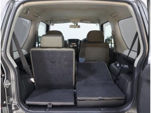 ジムニー ワイルドウインド６型　目玉車　ＣＤプレーヤー・ＥＴＣ・マット　２ＤＩＮ　ＣＤプレーヤー（ラジオ・ＭＤ）　ＥＴＣ　トレータイプフロアマット　ドアバイザー　シートヒーター　キーレスエントリー　フロントフォグランプ　ルーフレール　スペアタイヤカバー　パートタイム４ＷＤ（47枚目）