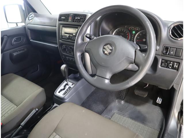 ジムニー ワイルドウインド６型　目玉車　ＣＤプレーヤー・ＥＴＣ・マット　２ＤＩＮ　ＣＤプレーヤー（ラジオ・ＭＤ）　ＥＴＣ　トレータイプフロアマット　ドアバイザー　シートヒーター　キーレスエントリー　フロントフォグランプ　ルーフレール　スペアタイヤカバー　パートタイム４ＷＤ（52枚目）