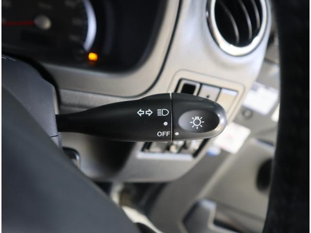 ジムニー ワイルドウインド６型　目玉車　ＣＤプレーヤー・ＥＴＣ・マット　２ＤＩＮ　ＣＤプレーヤー（ラジオ・ＭＤ）　ＥＴＣ　トレータイプフロアマット　ドアバイザー　シートヒーター　キーレスエントリー　フロントフォグランプ　ルーフレール　スペアタイヤカバー　パートタイム４ＷＤ（61枚目）