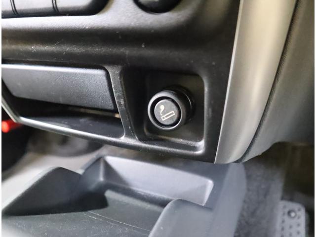 ジムニー ワイルドウインド６型　目玉車　ＣＤプレーヤー・ＥＴＣ・マット　２ＤＩＮ　ＣＤプレーヤー（ラジオ・ＭＤ）　ＥＴＣ　トレータイプフロアマット　ドアバイザー　シートヒーター　キーレスエントリー　フロントフォグランプ　ルーフレール　スペアタイヤカバー　パートタイム４ＷＤ（69枚目）
