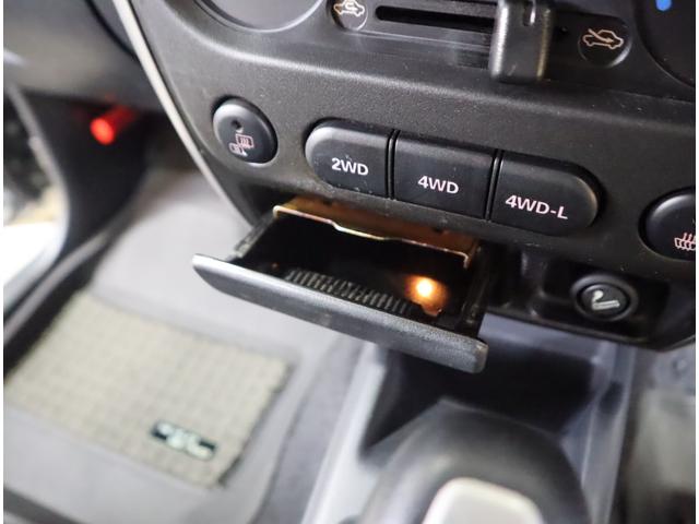 ジムニー ワイルドウインド６型　目玉車　ＣＤプレーヤー・ＥＴＣ・マット　２ＤＩＮ　ＣＤプレーヤー（ラジオ・ＭＤ）　ＥＴＣ　トレータイプフロアマット　ドアバイザー　シートヒーター　キーレスエントリー　フロントフォグランプ　ルーフレール　スペアタイヤカバー　パートタイム４ＷＤ（70枚目）
