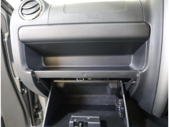 ジムニー ワイルドウインド６型　目玉車　ＣＤプレーヤー・ＥＴＣ・マット　２ＤＩＮ　ＣＤプレーヤー（ラジオ・ＭＤ）　ＥＴＣ　トレータイプフロアマット　ドアバイザー　シートヒーター　キーレスエントリー　フロントフォグランプ　ルーフレール　スペアタイヤカバー　パートタイム４ＷＤ（72枚目）