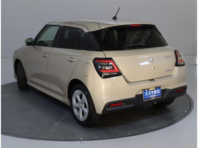 スイフト ＨＹＢＲＩＤ　ＭＸ　ナビ・全方位カメラ・前後ブレーキサポート　純正メモリーナビ（ラジオ・ＴＶ・ＣＤ・ＤＶＤ・Ｂｌｕｅｔｏｏｔｈ・ＵＳＢ）　全方位カメラ　前後ブレーキサポート　追従式クルーズコントロール　ハイビームアシスト付ＬＥＤオートヘッドライト　フロアマット（7枚目）