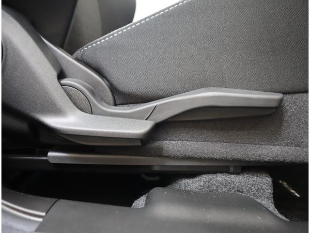 スイフト ＨＹＢＲＩＤ　ＭＸ　ナビ・全方位カメラ・前後ブレーキサポート　純正メモリーナビ（ラジオ・ＴＶ・ＣＤ・ＤＶＤ・Ｂｌｕｅｔｏｏｔｈ・ＵＳＢ）　全方位カメラ　前後ブレーキサポート　追従式クルーズコントロール　ハイビームアシスト付ＬＥＤオートヘッドライト　フロアマット（57枚目）