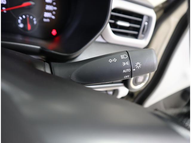 スイフト ＨＹＢＲＩＤ　ＭＸ　ナビ・全方位カメラ・前後ブレーキサポート　純正メモリーナビ（ラジオ・ＴＶ・ＣＤ・ＤＶＤ・Ｂｌｕｅｔｏｏｔｈ・ＵＳＢ）　全方位カメラ　前後ブレーキサポート　追従式クルーズコントロール　ハイビームアシスト付ＬＥＤオートヘッドライト　フロアマット（62枚目）