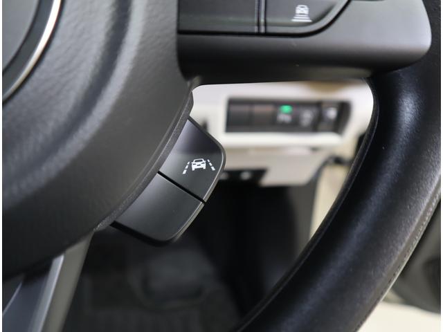 スイフト ＨＹＢＲＩＤ　ＭＸ　ナビ・全方位カメラ・前後ブレーキサポート　純正メモリーナビ（ラジオ・ＴＶ・ＣＤ・ＤＶＤ・Ｂｌｕｅｔｏｏｔｈ・ＵＳＢ）　全方位カメラ　前後ブレーキサポート　追従式クルーズコントロール　ハイビームアシスト付ＬＥＤオートヘッドライト　フロアマット（64枚目）