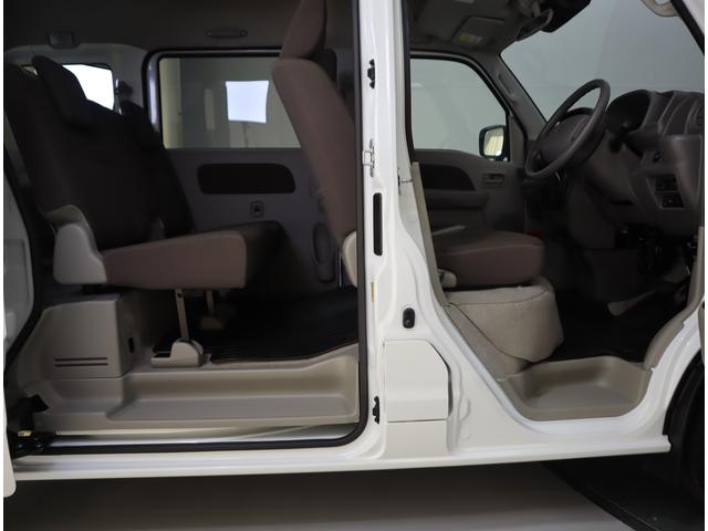 エブリイ ＪＯＩＮターボ　６型　４ＷＤ　目玉車　前後ブレーキサポート　前後ブレーキサポート　前後踏み間違い防止装置　ハイビームアシスト付ＬＥＤオートヘッドライト　先行車発進お知らせ機能　車線逸脱警報機能　後席両側スライドドア　前席シートヒーター　ラバーフロアマット（46枚目）