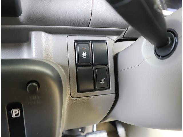 エブリイ ＪＯＩＮターボ　６型　４ＷＤ　目玉車　前後ブレーキサポート　前後ブレーキサポート　前後踏み間違い防止装置　ハイビームアシスト付ＬＥＤオートヘッドライト　先行車発進お知らせ機能　車線逸脱警報機能　後席両側スライドドア　前席シートヒーター　ラバーフロアマット（62枚目）