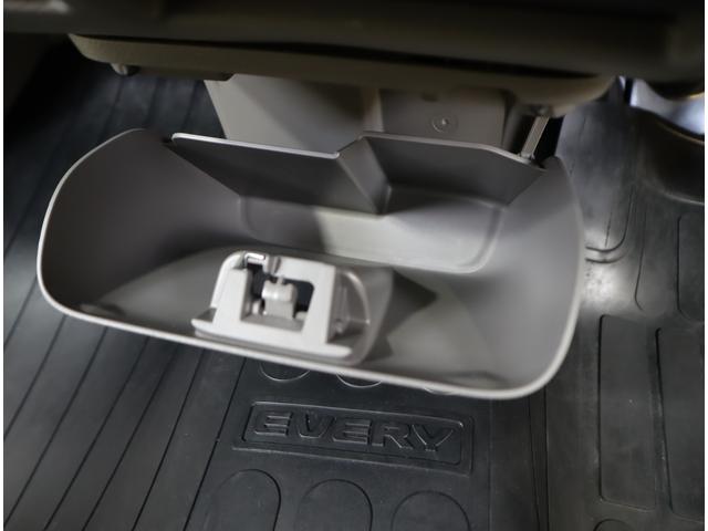 エブリイ ＪＯＩＮターボ　６型　４ＷＤ　目玉車　前後ブレーキサポート　前後ブレーキサポート　前後踏み間違い防止装置　ハイビームアシスト付ＬＥＤオートヘッドライト　先行車発進お知らせ機能　車線逸脱警報機能　後席両側スライドドア　前席シートヒーター　ラバーフロアマット（67枚目）