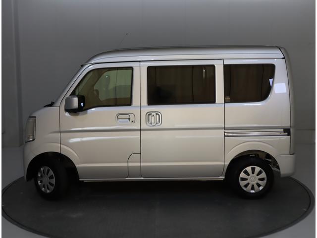 エブリイ ＪＯＩＮターボ　６型　目玉車　前後ブレーキサポート・マット　前後ブレーキサポート　前後踏み間違い防止装置　車線逸脱警報機能　ハイビームアシスト付ＬＥＤオートヘッドライト　先行車発進お知らせ機能　後席両側電動スライドドア　ラバーフロアマット　シートヒーター（7枚目）