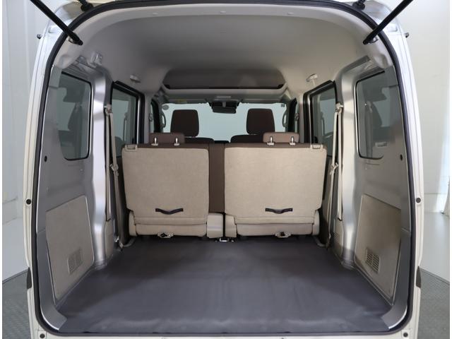 エブリイ ＪＯＩＮターボ　６型　目玉車　前後ブレーキサポート・マット　前後ブレーキサポート　前後踏み間違い防止装置　車線逸脱警報機能　ハイビームアシスト付ＬＥＤオートヘッドライト　先行車発進お知らせ機能　後席両側電動スライドドア　ラバーフロアマット　シートヒーター（17枚目）