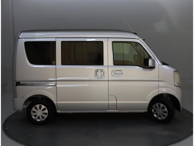 エブリイ ＪＯＩＮターボ　６型　目玉車　前後ブレーキサポート・マット　前後ブレーキサポート　前後踏み間違い防止装置　車線逸脱警報機能　ハイビームアシスト付ＬＥＤオートヘッドライト　先行車発進お知らせ機能　後席両側電動スライドドア　ラバーフロアマット　シートヒーター（27枚目）