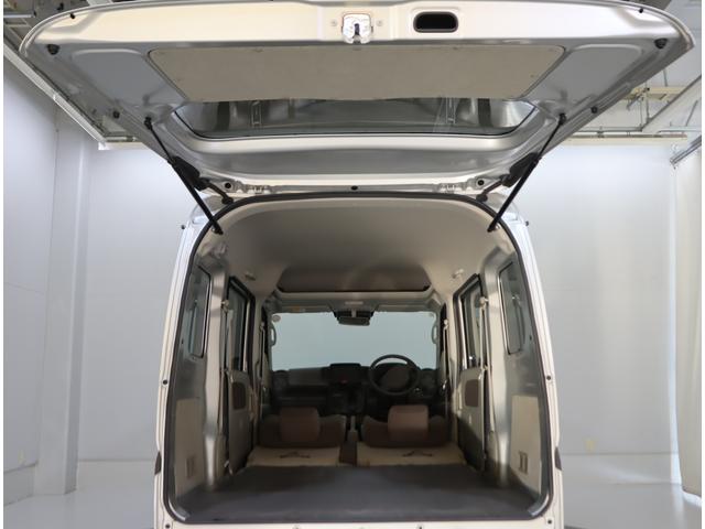 エブリイ ＪＯＩＮターボ　６型　目玉車　前後ブレーキサポート・マット　前後ブレーキサポート　前後踏み間違い防止装置　車線逸脱警報機能　ハイビームアシスト付ＬＥＤオートヘッドライト　先行車発進お知らせ機能　後席両側電動スライドドア　ラバーフロアマット　シートヒーター（42枚目）