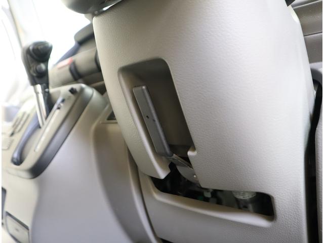 エブリイ ＪＯＩＮターボ　６型　目玉車　前後ブレーキサポート・マット　前後ブレーキサポート　前後踏み間違い防止装置　車線逸脱警報機能　ハイビームアシスト付ＬＥＤオートヘッドライト　先行車発進お知らせ機能　後席両側電動スライドドア　ラバーフロアマット　シートヒーター（54枚目）