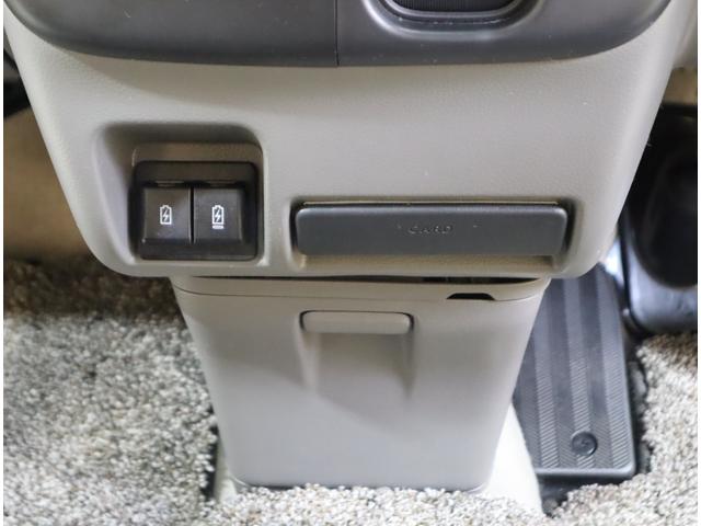 エブリイ ＪＯＩＮターボ　６型　目玉車　前後ブレーキサポート・マット　前後ブレーキサポート　前後踏み間違い防止装置　車線逸脱警報機能　ハイビームアシスト付ＬＥＤオートヘッドライト　先行車発進お知らせ機能　後席両側電動スライドドア　ラバーフロアマット　シートヒーター（72枚目）