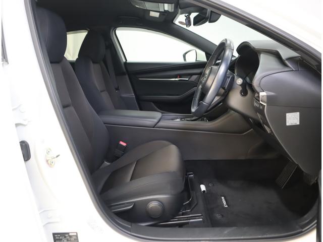 MAZDA3ファストバック 20Sプロアクティブ 車検整備渡し ナビ・ETC・バックC 純正SDナビ(ラジオ・Bluetooth・USB・HDMI) ETC バックカメラ 前後ドラレコ 前後ブレーキサポート 追従式クルーズコントロール レーンキープアシスト パドルシフト マット バイザー(52枚目)