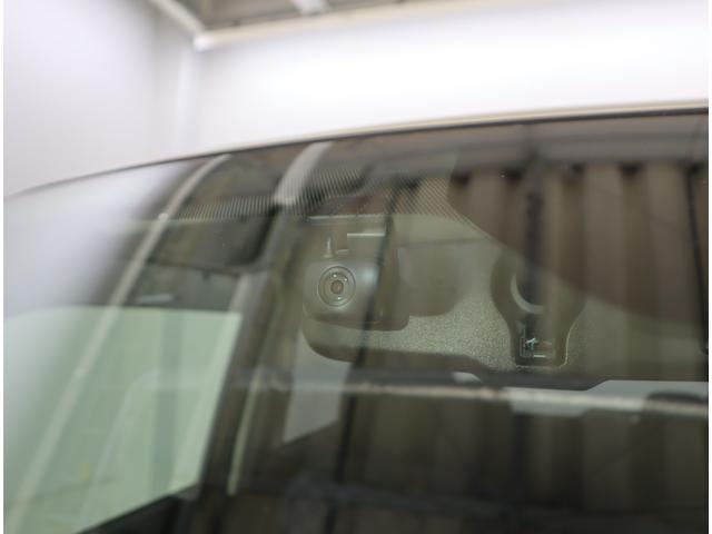 デイズ ハイウェイスターＸプロパイロットエディション　車検整備渡し　９インチナビ（ラジオ・ＴＶ・ＣＤ・ＤＶＤ・Ｂｌｕｅｔｏｏｔｈ・ＭＳＶ・ＳＤ・ＡＵＸ）　ＥＴＣ２．０　全方位カメラ　前後ドラレコ　前後ブレーキサポート　追従式クルーズコントロール　フロアマット　バイザー（11枚目）