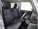 シート位置が高く広くて使いやすい室内空間です。ガラスが大きいので開放感があり、視界が良いので運転しやすいです♪