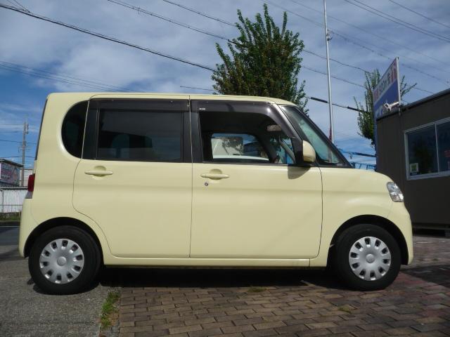 タント Ｘスペシャル　禁煙車メモリーナビゲーション地上デジタルテレビＤＶＤビデオ再生ＵＳＢ端子ＣＤキーフリーシステムＷエアーＢ左側スライド式ドアＴチェーン電動格納ドアミラー角度調節ＡＢＳスマートキーＥＴＣ取説書フルフラット（4枚目）