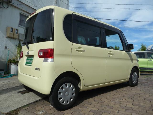 タント Ｘスペシャル　禁煙車メモリーナビゲーション地上デジタルテレビＤＶＤビデオ再生ＵＳＢ端子ＣＤキーフリーシステムＷエアーＢ左側スライド式ドアＴチェーン電動格納ドアミラー角度調節ＡＢＳスマートキーＥＴＣ取説書フルフラット（5枚目）