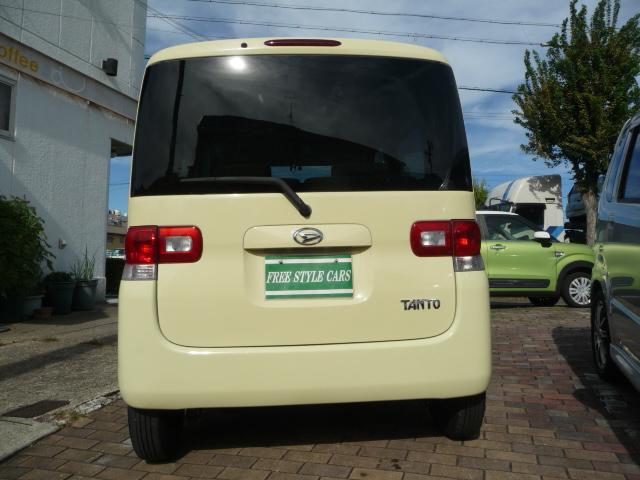 タント Ｘスペシャル　禁煙車メモリーナビゲーション地上デジタルテレビＤＶＤビデオ再生ＵＳＢ端子ＣＤキーフリーシステムＷエアーＢ左側スライド式ドアＴチェーン電動格納ドアミラー角度調節ＡＢＳスマートキーＥＴＣ取説書フルフラット（6枚目）