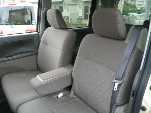 タント Ｘスペシャル　禁煙車メモリーナビゲーション地上デジタルテレビＤＶＤビデオ再生ＵＳＢ端子ＣＤキーフリーシステムＷエアーＢ左側スライド式ドアＴチェーン電動格納ドアミラー角度調節ＡＢＳスマートキーＥＴＣ取説書フルフラット（29枚目）