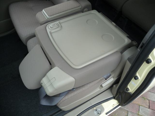 タント Ｘスペシャル　禁煙車メモリーナビゲーション地上デジタルテレビＤＶＤビデオ再生ＵＳＢ端子ＣＤキーフリーシステムＷエアーＢ左側スライド式ドアＴチェーン電動格納ドアミラー角度調節ＡＢＳスマートキーＥＴＣ取説書フルフラット（76枚目）