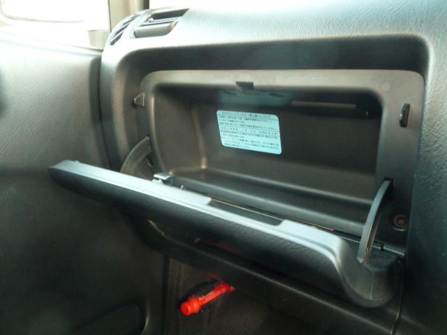 ライフダンク ＴＲ　インタークーラーＴＢ純正エアロ１３ｉｎＡＷＲスポイラー車検付き８年３月２６日ＥＴＣ禁煙車ＷエアーＢハイマウントＳランプ電動ドアミラー角度調節キーレスＣＤ／ＵＳＢ端子ＡＢＳタコメーター２３年モデルタイヤ（57枚目）