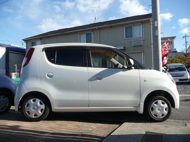 モコ Ｅ　ＨＤＤナビゲーション地上デジＴＶ車検２年ＣＤ録音ＤＶＤビデオ再生タイミングチェーン禁煙車インパネシフト４速ＡＴオーバードライブＷエアＢ電動格納ミラー角度調節ＡＢＳスマＫステアチルト機構（4枚目）