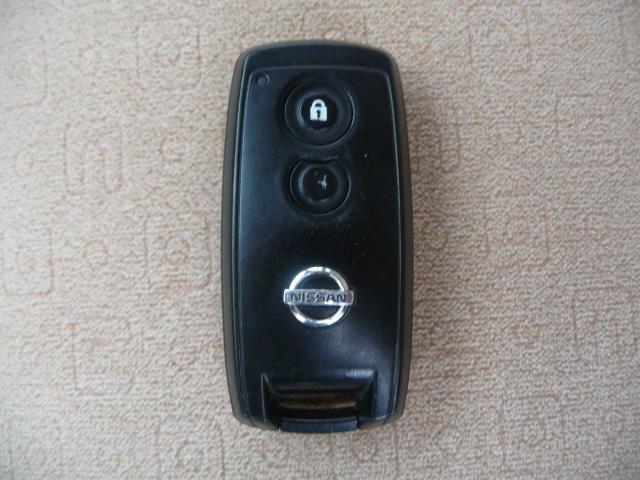 モコ Ｅ　ＨＤＤナビゲーション地上デジＴＶ車検２年ＣＤ録音ＤＶＤビデオ再生タイミングチェーン禁煙車インパネシフト４速ＡＴオーバードライブＷエアＢ電動格納ミラー角度調節ＡＢＳスマＫステアチルト機構（27枚目）