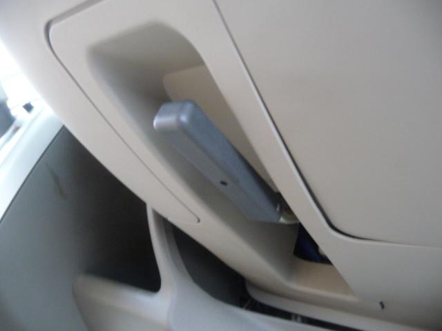 モコ Ｅ　ＨＤＤナビゲーション地上デジＴＶ車検２年ＣＤ録音ＤＶＤビデオ再生タイミングチェーン禁煙車インパネシフト４速ＡＴオーバードライブＷエアＢ電動格納ミラー角度調節ＡＢＳスマＫステアチルト機構（60枚目）