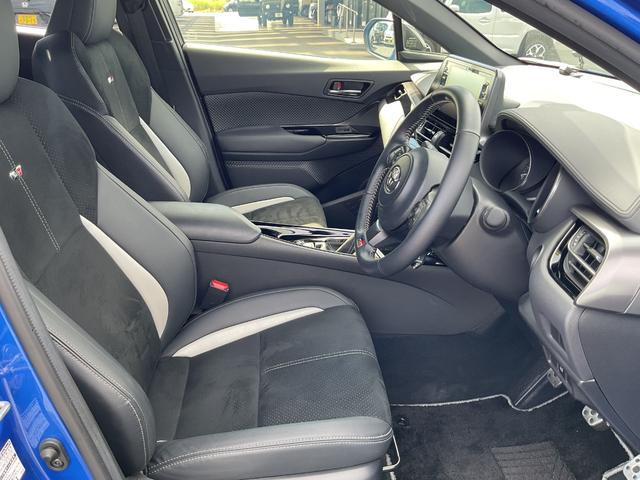 Ｃ－ＨＲ Ｓ－Ｔ　ＧＲスポーツ　６ＭＴ　エアロパーツＦ・Ｓ・Ｒ　４本出しマフラー　スパッダリング１９インチアルミホイール　ブラインドスポットモニター　１９インチアルミ　コンビシート　シートヒーター　ナビ　バックカメラ　ＥＴＣ付（21枚目）