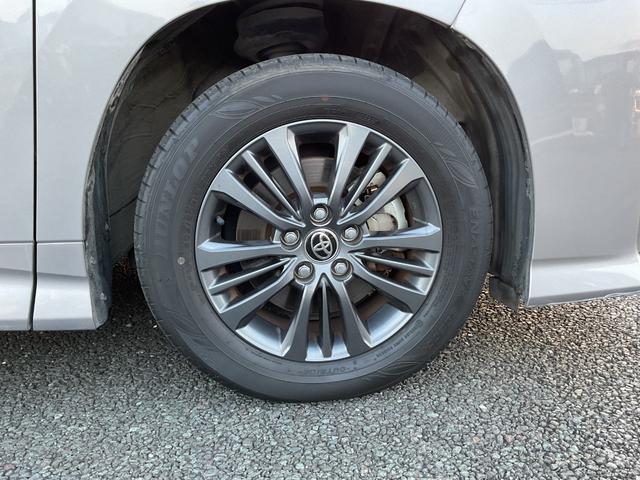 ヴォクシー S-G 運転席側パワースライドドア  トヨタセーフティセンス パーキングサポートブレーキ  両側パワースライドドア スマホナビ連携トヨタコネクティッドディスプレイオーディオ バックカメラ ETC(11枚目)