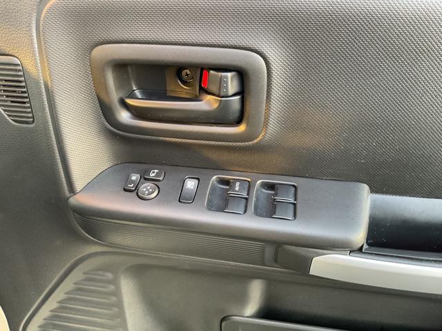 スペーシアギア ハイブリッドXZ セーフサポート ナビ 衝突被害軽減ブレーキ 後退時ブレーキサポート LEDヘッドライト 14インチアルミ 両側パワースライドドア アダプティブクルーズコントロール シートヒーター メモリーナビ フルセグTV ETC(9枚目)