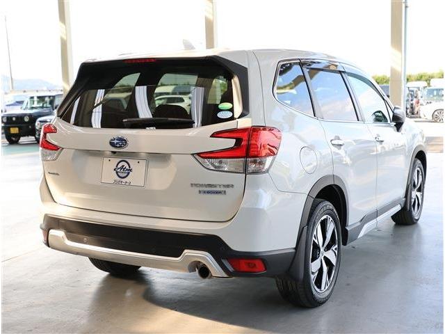 フォレスター アドバンス 4WD リヤゲート フロントカメラ スマートリヤビューミラー 衝突被害軽減ブレーキ ブラインドスポットモニター LEDヘッドライト ステアリングヒーター 8型ワイドナビ フルセグTV F・S・Rカメラ ETC(11枚目)