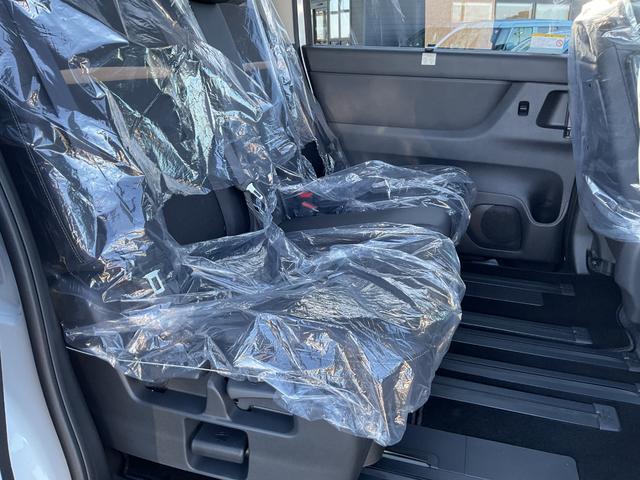 セレナ  アラウンドビューモニター インテリジェントルームミラー 9型ナビ フルセグTV エマージェンシーブレーキ フロント バックソナー 後側方車両検知警報 両側パワースライドドア デュアルオートAC(24枚目)