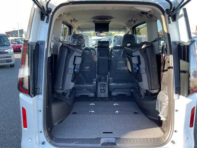 セレナ  アラウンドビューモニター インテリジェントルームミラー 9型ナビ フルセグTV エマージェンシーブレーキ フロント バックソナー 後側方車両検知警報 両側パワースライドドア デュアルオートAC(30枚目)