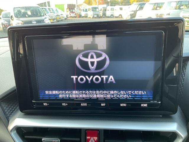 ライズ Ｚ　２トーン　衝突被害軽減ブレーキ　コーナーセンサーＬＥＤヘッドライト　１７インチアルミ　シートヒータ　スマートキー　９型ワイドナビ　フルセグＴＶ　３６０°パノラミックビューモニター　ＥＴＣ（8枚目）