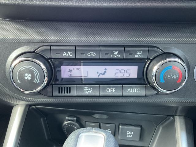 ライズ Ｚ　２トーン　衝突被害軽減ブレーキ　コーナーセンサーＬＥＤヘッドライト　１７インチアルミ　シートヒータ　スマートキー　９型ワイドナビ　フルセグＴＶ　３６０°パノラミックビューモニター　ＥＴＣ（13枚目）