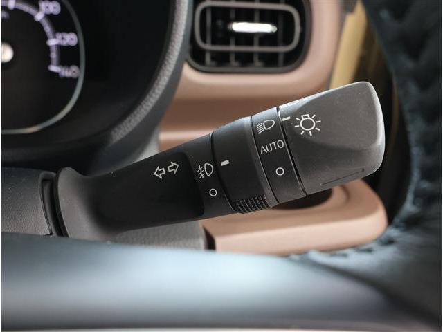 ムーヴキャンバス セオリーＧ　Ｄオーディオ付　メッキ装飾　衝突被害軽減ブレーキ　コーナーセンサー　ＬＥＤヘッドライト　両側パワースライドドア　シートヒータ　ホッとカップホルダー　置きラクボックス　スマホナビ連携ディスプレイオーディオ　バックカメラ（31枚目）