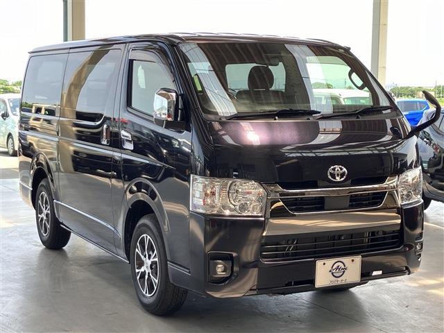 ハイエースバン スーパーＧＬ　ダークプライムＩＩ　１５インチアルミホイール　左右パワースライドドア　ダークメッキ装飾　助手席エアバッグ　コンビシート　黒木目調インテリアパネル＆コンビハンドル　メモリーナビ　３６０°パノラミックビューモニター（25枚目）