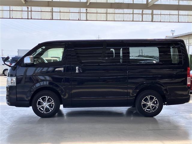 ハイエースバン スーパーＧＬ　ダークプライムＩＩ　１５インチアルミホイール　左右パワースライドドア　ダークメッキ装飾　助手席エアバッグ　コンビシート　黒木目調インテリアパネル＆コンビハンドル　メモリーナビ　３６０°パノラミックビューモニター（28枚目）