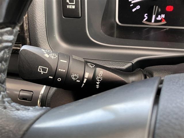 ハイエースバン スーパーＧＬ　ダークプライムＩＩ　１５インチアルミホイール　左右パワースライドドア　ダークメッキ装飾　助手席エアバッグ　コンビシート　黒木目調インテリアパネル＆コンビハンドル　メモリーナビ　３６０°パノラミックビューモニター（32枚目）