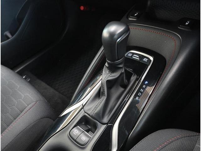 カローラスポーツ ハイブリッドＧ　Ｚ　トヨタセーフティセンス　パーキングサポートブレーキ　ＬＥＤヘッドライト　１８インチアルミ　シートヒーター付き　スマホナビ連携トヨタコネクティッド８型ディスプレイオーディオ　バックカメラ　ＥＴＣ（12枚目）