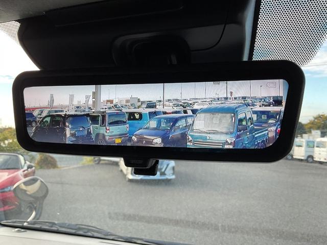 ハイエースバン 　アースカラーパッケージ　ＬＥＤヘッドランプ　助手席エアバッグ　デジタルインナーミラー　３６０°パノラミックビューモニター　トヨタセーフティセンス　パーキングサポートブレーキ　オートＡＣ　スマートキー（17枚目）