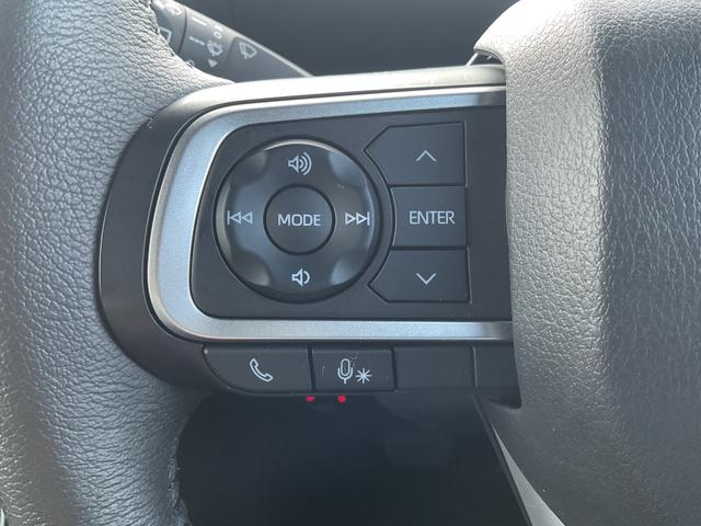 タント カスタムRS インテリアパネルパック スカッフプレートカバー 衝突被害軽減ブレーキ コーナーセンサー 両側パワースライドドア コンビシート シートヒーター 8型ワイドナビ フルセグTV バックカメラ ETC(17枚目)