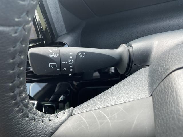 タント カスタムRS インテリアパネルパック スカッフプレートカバー 衝突被害軽減ブレーキ コーナーセンサー 両側パワースライドドア コンビシート シートヒーター 8型ワイドナビ フルセグTV バックカメラ ETC(18枚目)