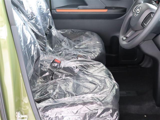 タント ファンクロス　２トーン　パノラマＵＰＧ　ナビ装着用３６０°カメラ　ステアリングスイッチ　衝突被害軽減ブレーキ　コーナーセンサー　ＬＥＤヘッドライト　ＬＥＤフォグランプ　１４インチアルミ　ルーフレール　両側パワースライドドア　シートヒーター（13枚目）