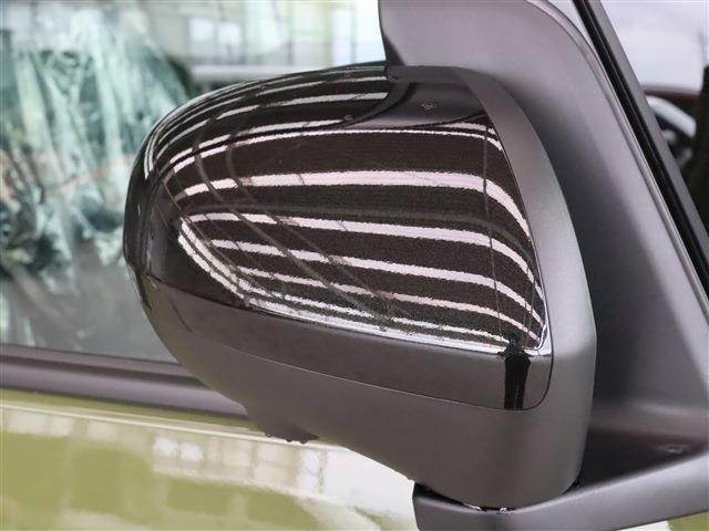 タント ファンクロス　２トーン　パノラマＵＰＧ　ナビ装着用３６０°カメラ　ステアリングスイッチ　衝突被害軽減ブレーキ　コーナーセンサー　ＬＥＤヘッドライト　ＬＥＤフォグランプ　１４インチアルミ　ルーフレール　両側パワースライドドア　シートヒーター（30枚目）